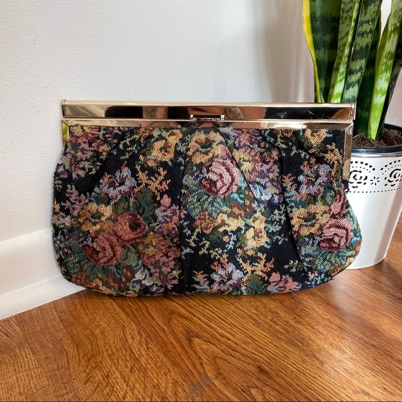 Floral vintage style clutch - Picture 2 of 7